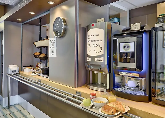 B&B Hotel Clermont-Ferrand Le Brezet Aeroport